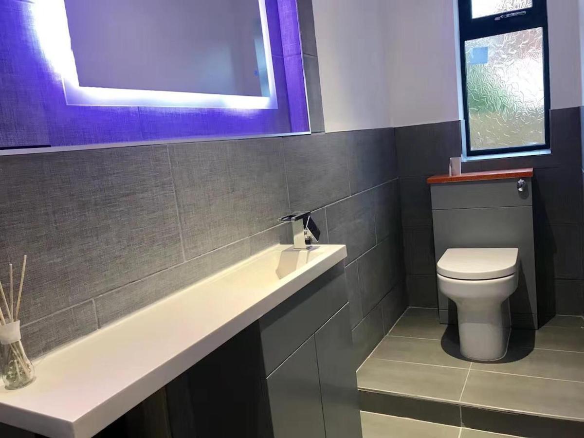 Apartment Charming 2-bed Flat In Swansea